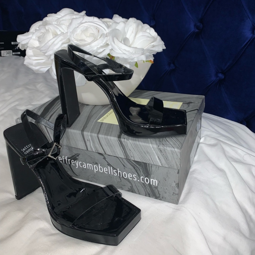 Jeffery Campbell heels ( stunning !)